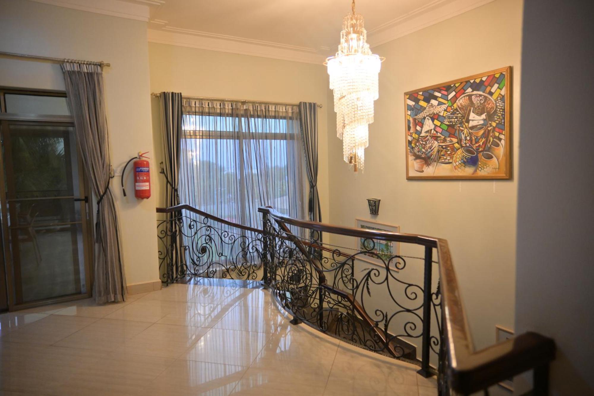 Lakepoint Villa Entebbe Buitenkant foto
